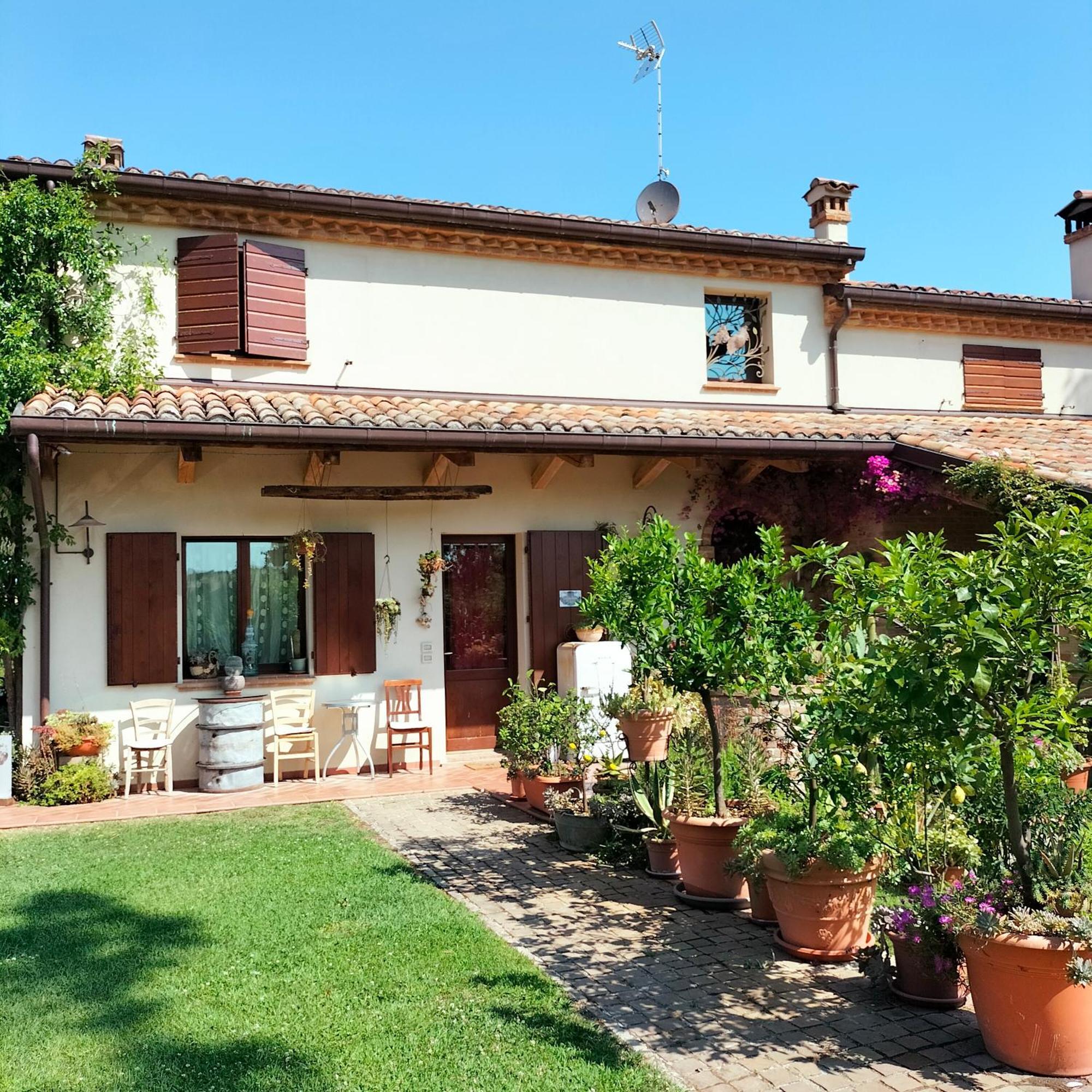 Ca' Dei Gelsi B & B Coriano Exterior foto